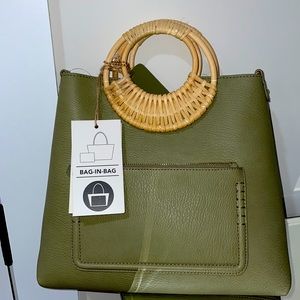 Adorable summer bag in vegan leather